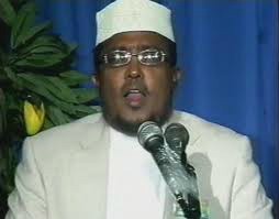 SHEEKH MAXAMED CUMAR DIRIR OO ARDAY BADAN KALA HADLAY DHIBAATADA TAHRIIBKA :-06/07/2013