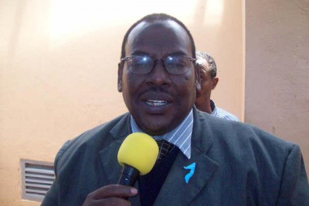 Dhagayso:-Xildhbaan Dalxa oo Weraar Afka ah ku qaaday Gudoomiye Jawaari Sep 22, 2013